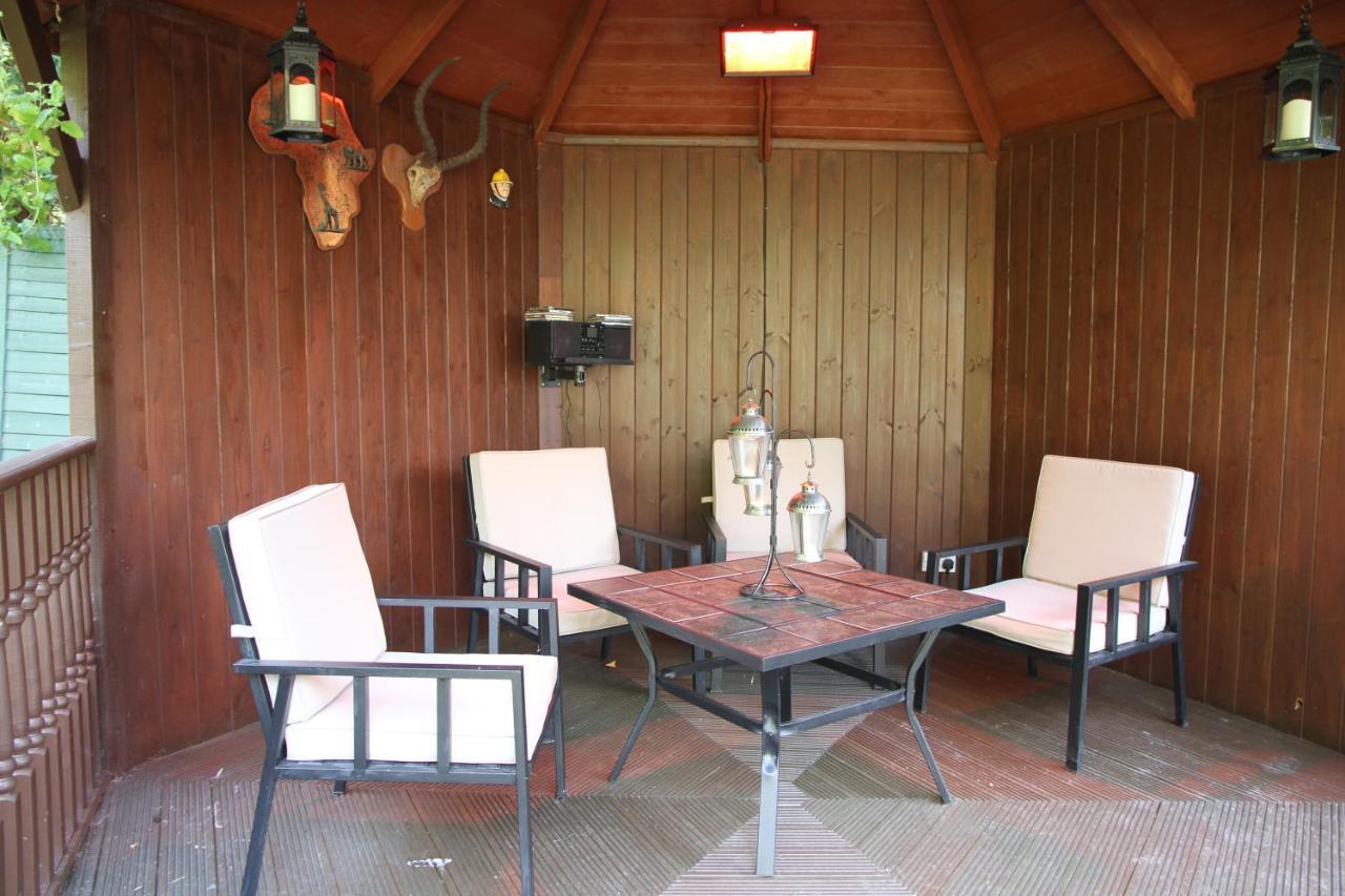 Castle Green Bed And Breakfast Ashbourne  Esterno foto